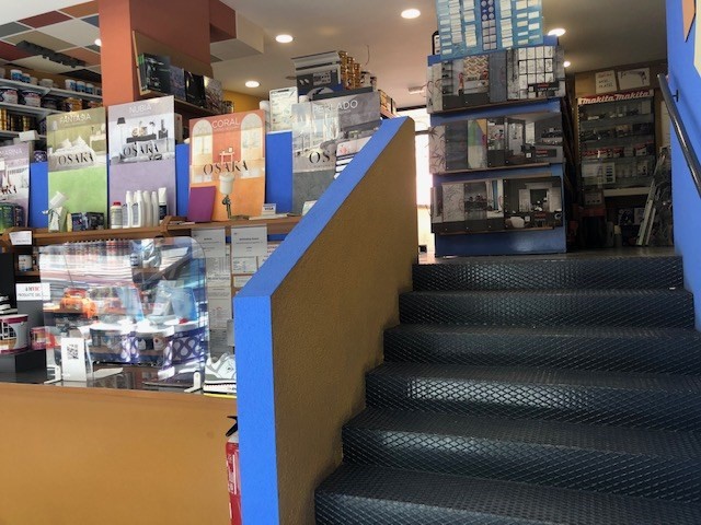 Local (10)