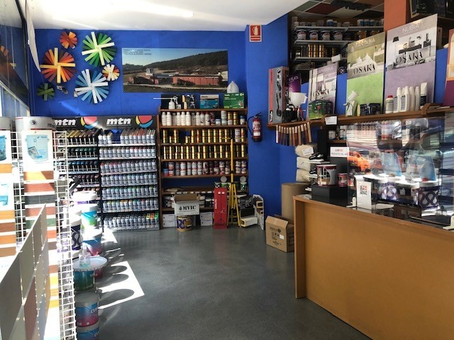 Local (11)